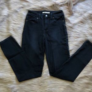 Levi’s High Rise Skinny 721
